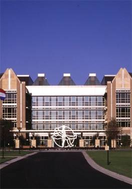 Medtronic vows public disclosure of payments to docs Medtronic vows public disclosure of payments to docs